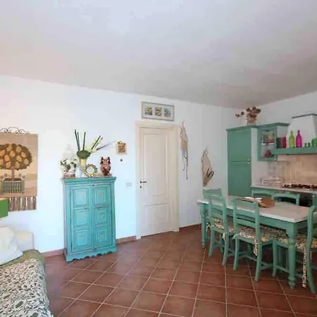 Apartment Dolcevita, Cozy With Patio And Garden Porto San Paolo (Sardinia)