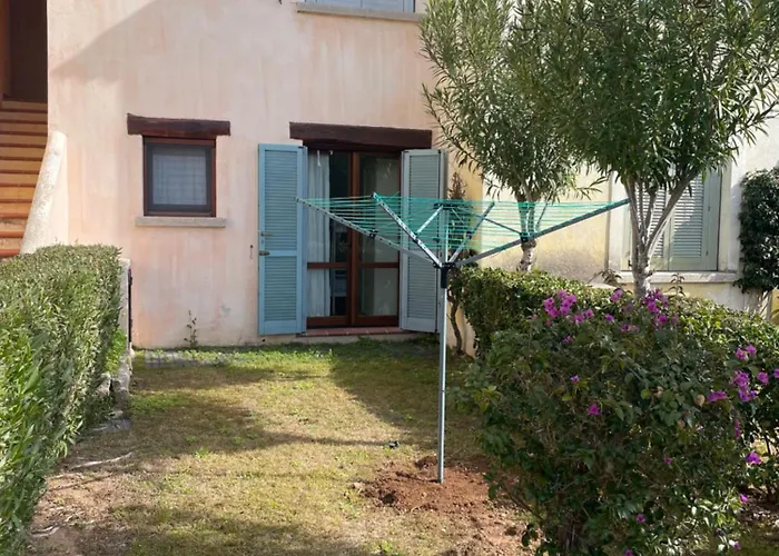 Dolcevita, Cozy With Patio And Garden Apartamento