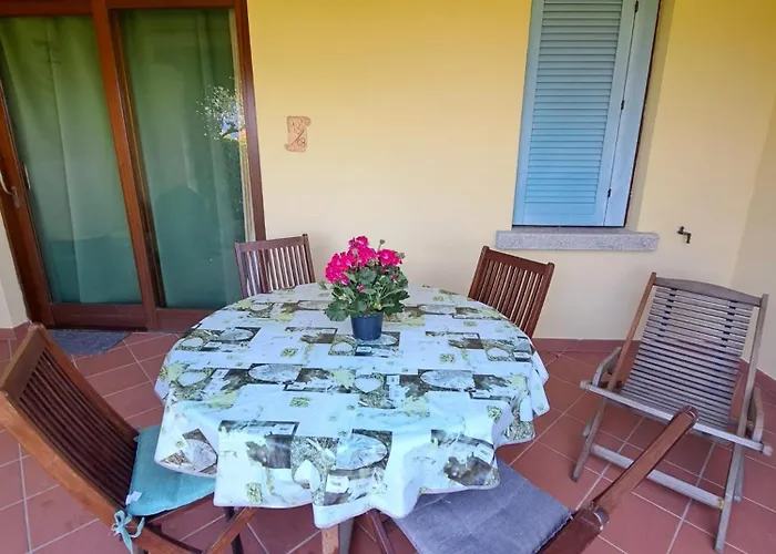 Apartamento Dolcevita, Cozy With Patio And Garden Porto San Paolo (Sardinia)